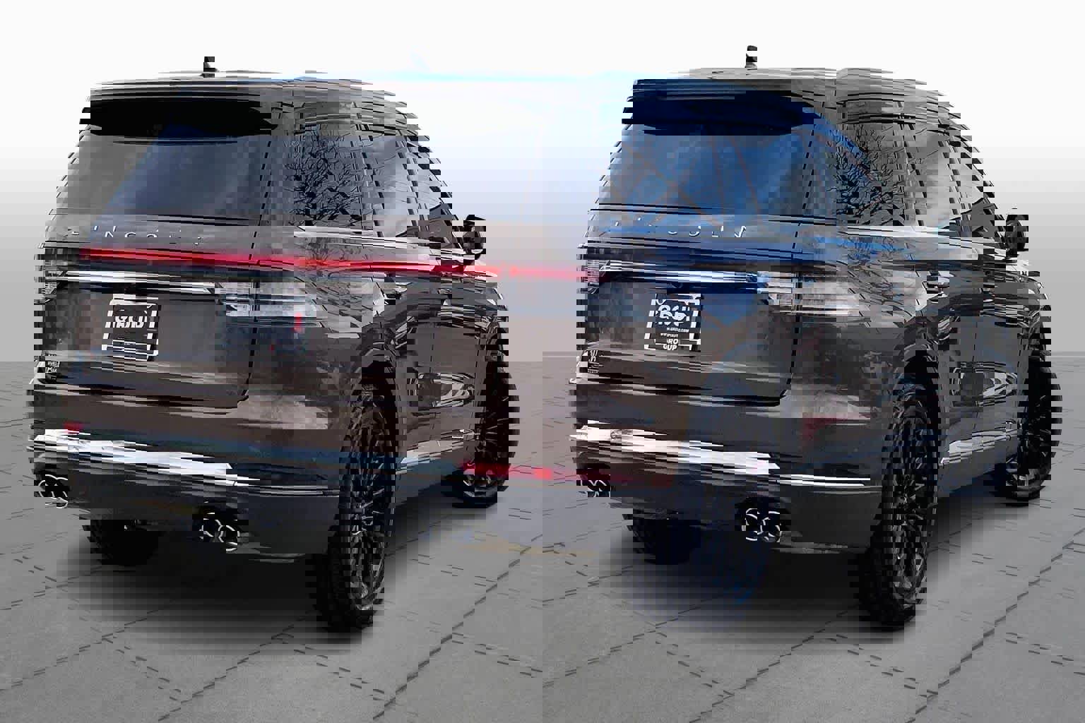 Used 2022 Lincoln Aviator Reserve w/ Elements Package Plus image 13