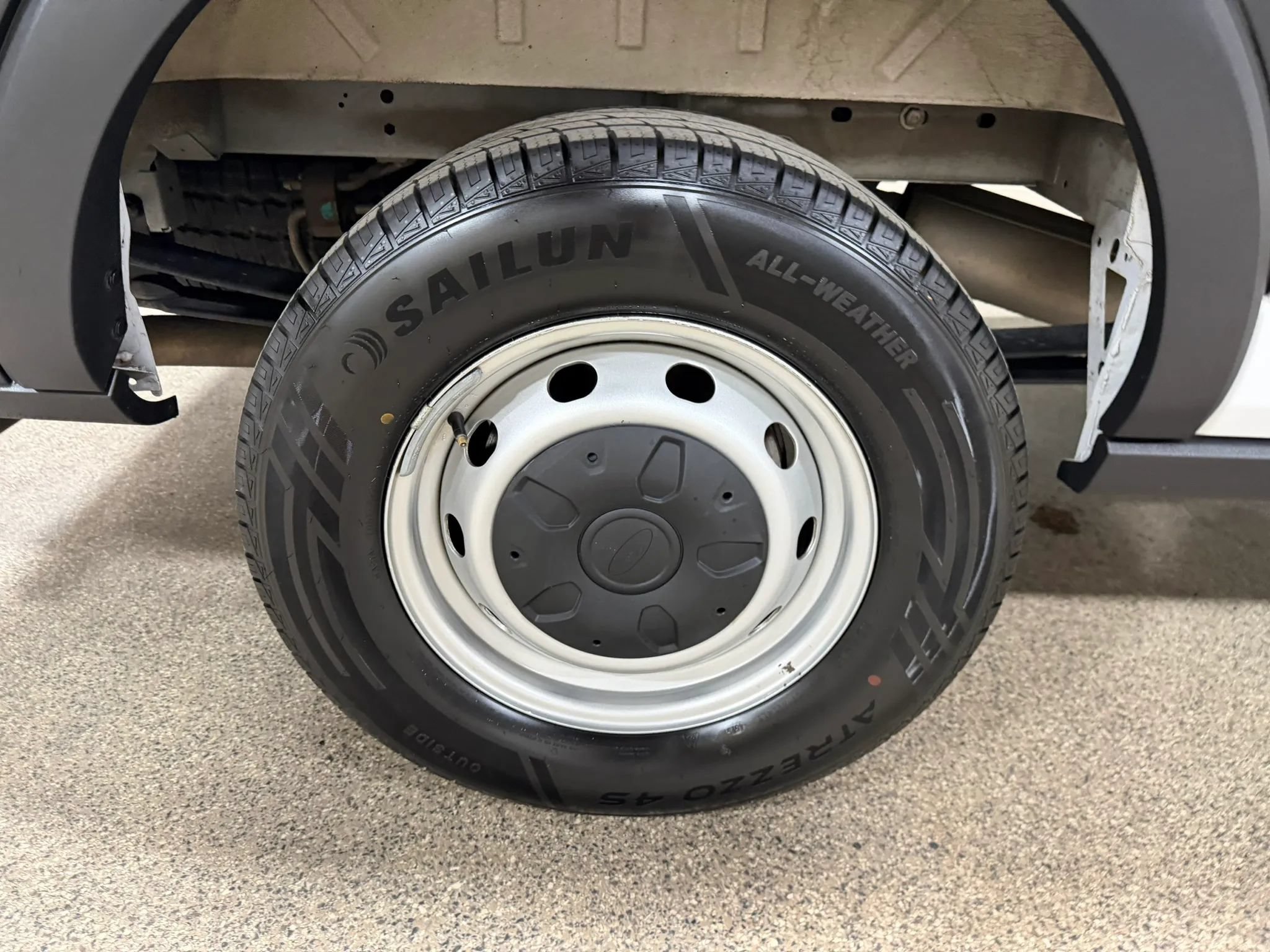 Used 2025 Ford Transit 250 148 Medium Roof RWD image 56
