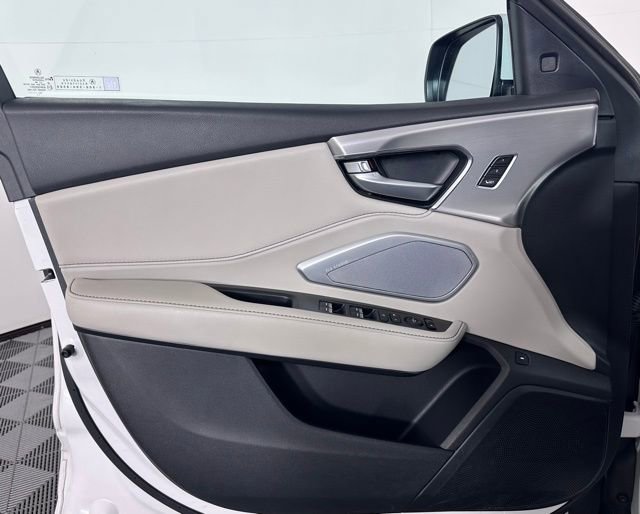 Used 2025 Acura RDX w/ Technology Package image 13