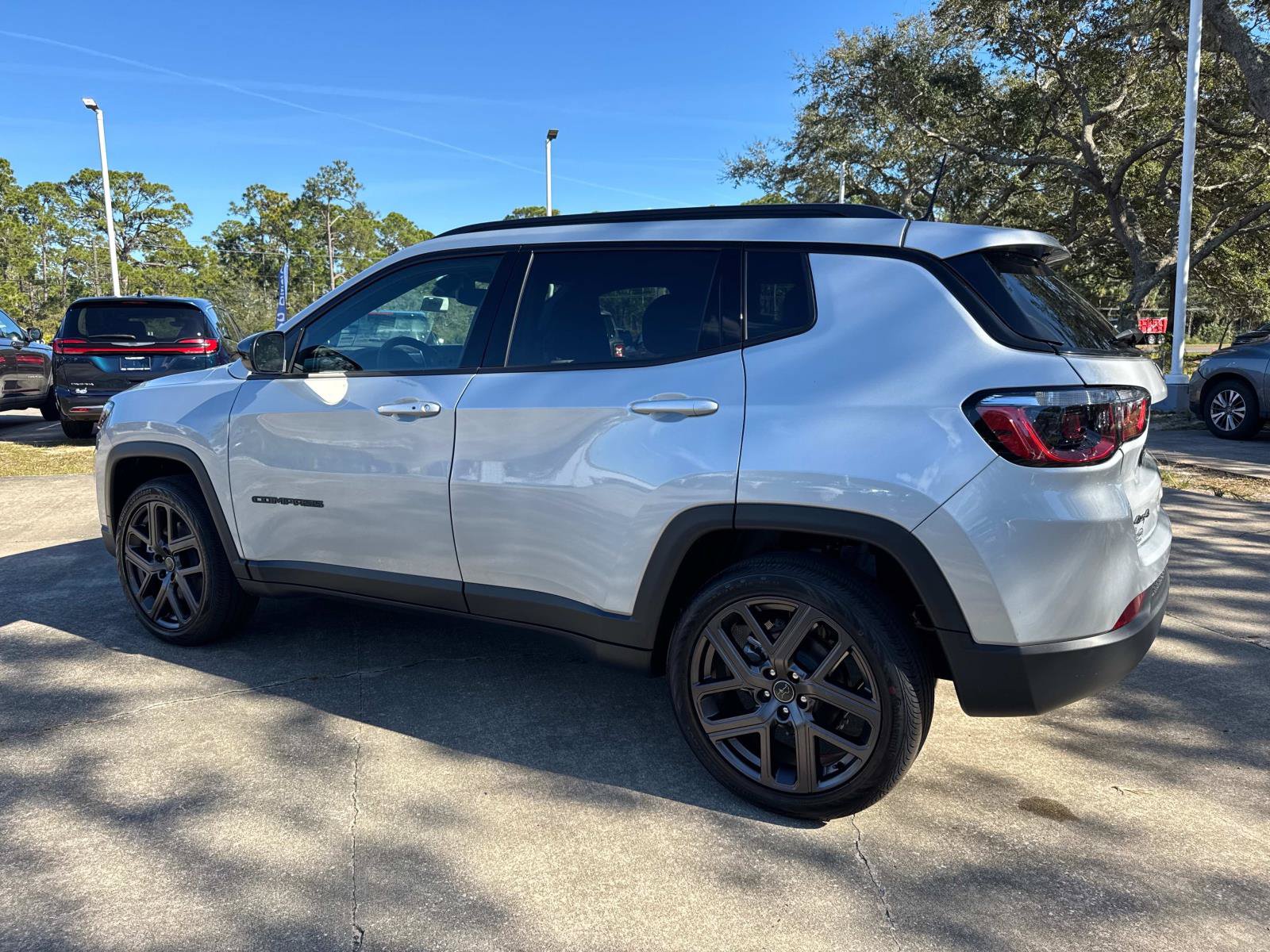New 2026 Jeep Compass Latitude AWD/4WD image 5