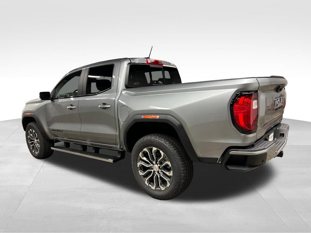 New 2026 GMC Canyon Denali w/ LPO, Black Badging Package AWD/4WD image 11