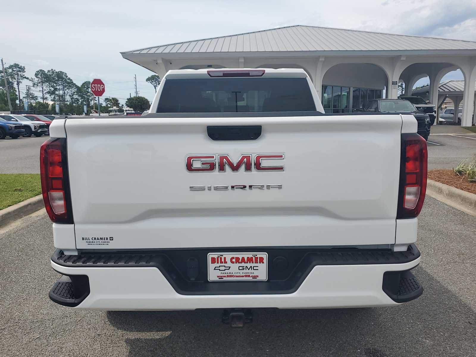 Used 2026 GMC Sierra 1500 Pro w/ Graphite Edition AWD/4WD image 4