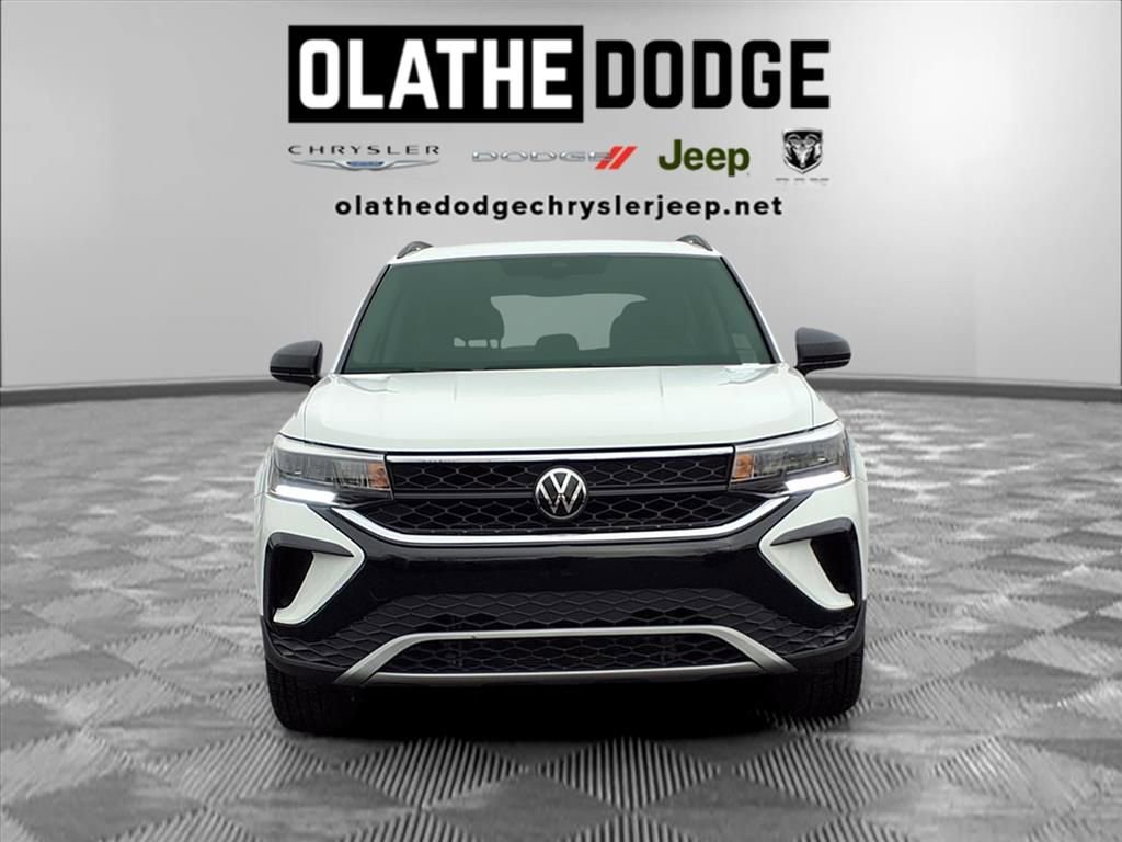 Used 2024 Volkswagen Taos S image 31