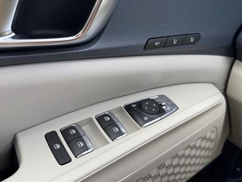 New 2026 Kia Carnival EX image 21