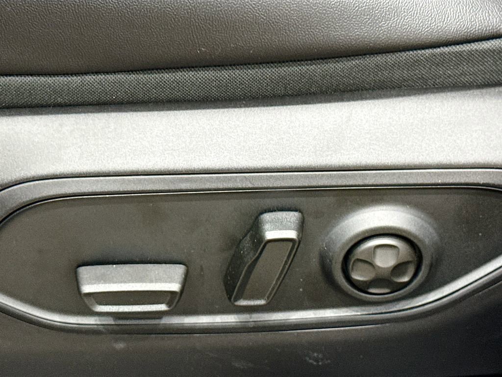 New 2025 Jeep Grand Cherokee L Altitude image 20