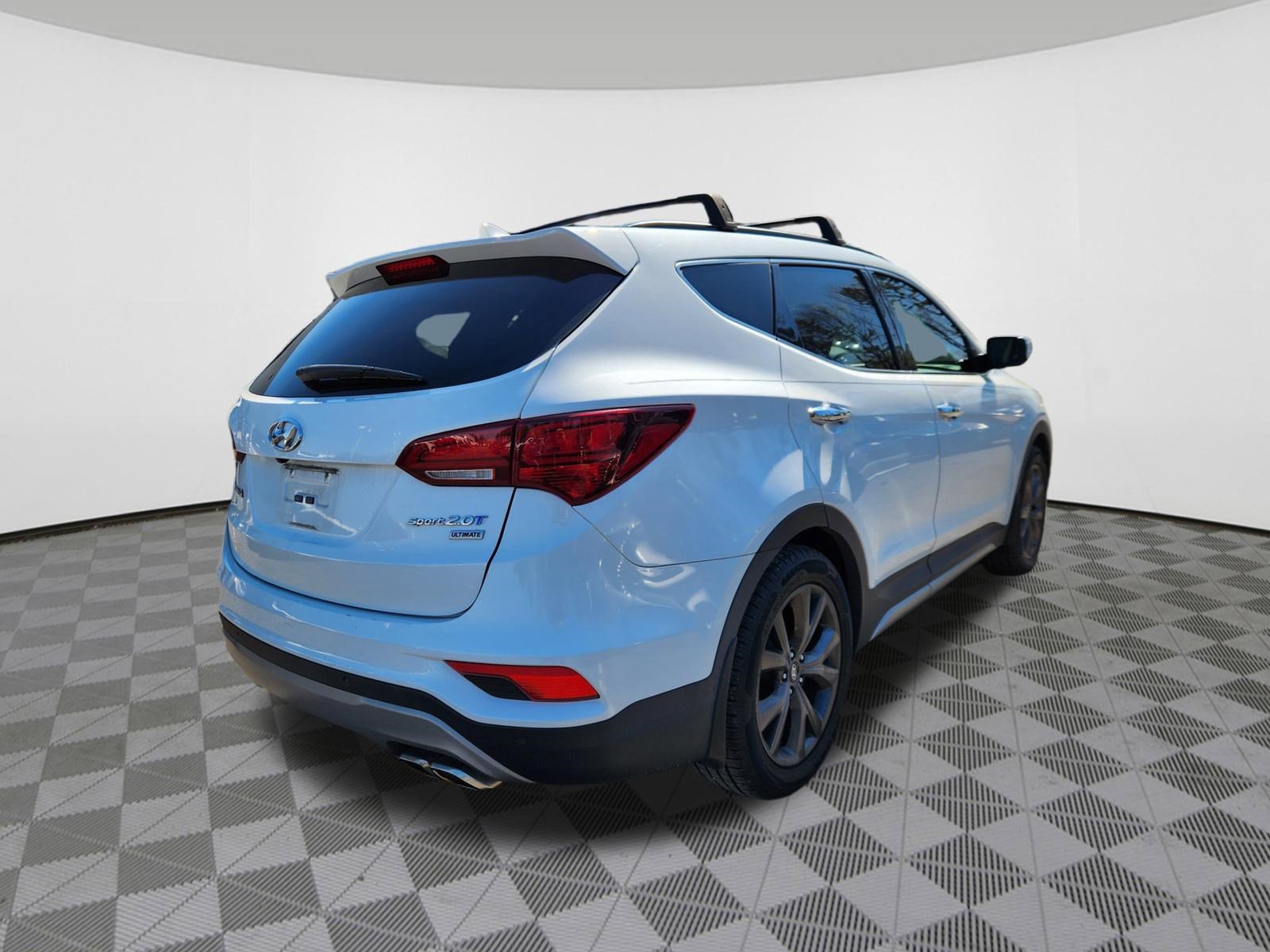 Used 2018 Hyundai Santa Fe Sport w/ Cargo Package image 4