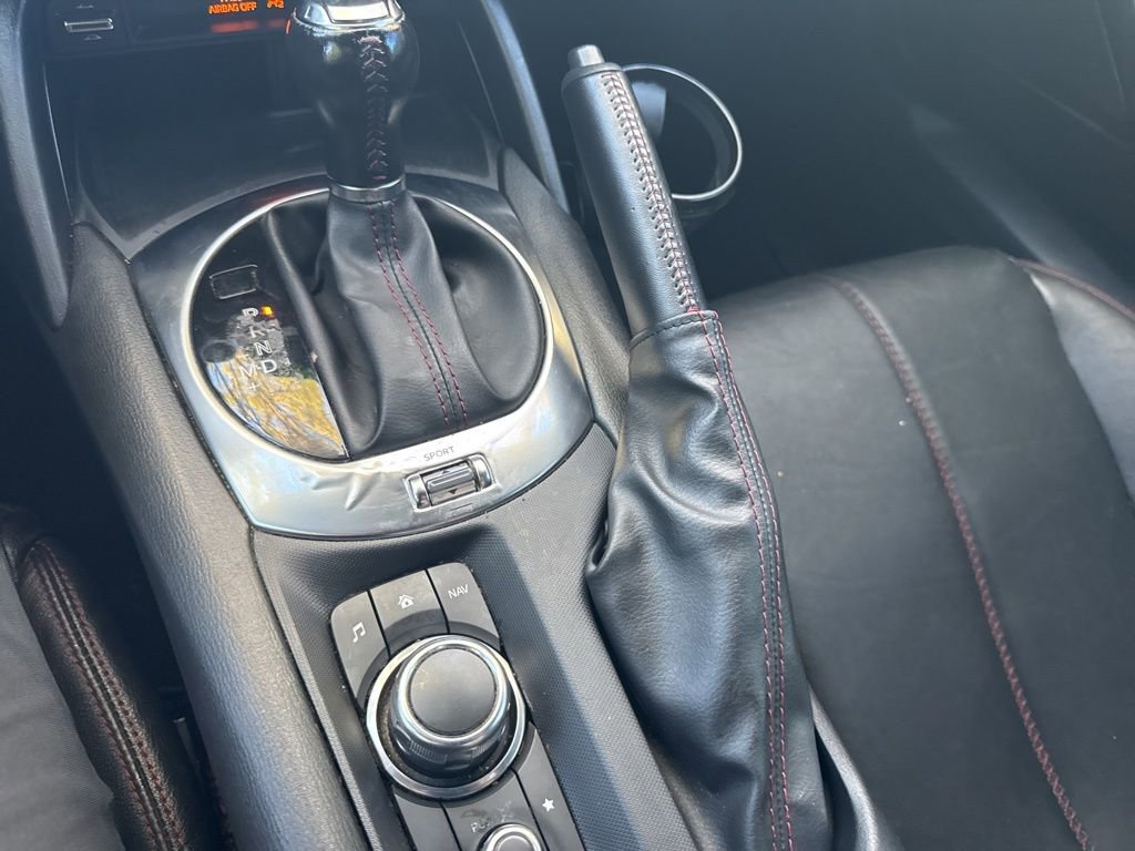 Used 2019 MAZDA MX-5 Miata RF Grand Touring w/ Appearance Package image 36