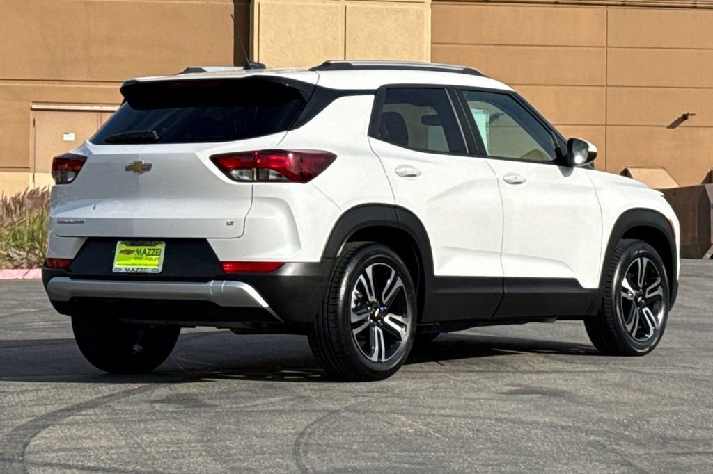 Used 2024 Chevrolet TrailBlazer LT image 11