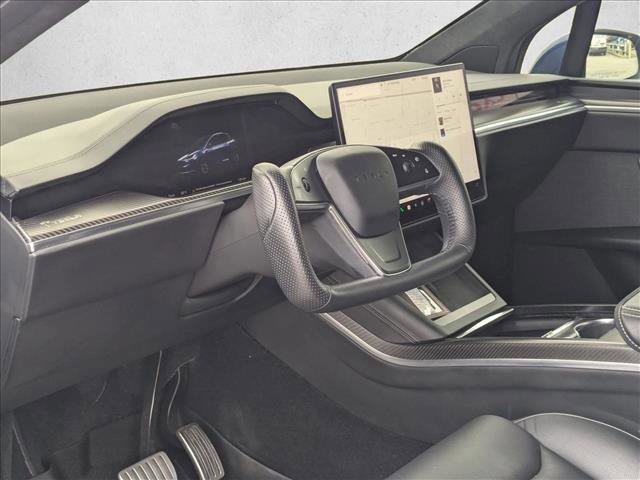 Used 2022 Tesla Model X Plaid image 10