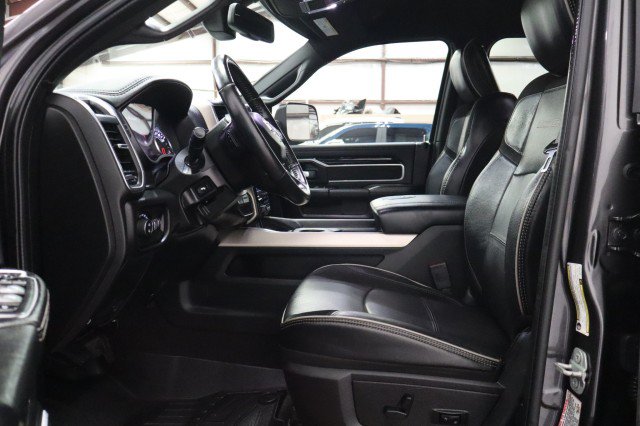 Used 2019 RAM 2500 Laramie w/ Night Edition AWD/4WD image 6