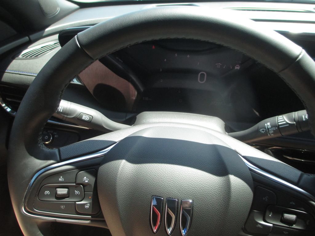 Certified 2024 Buick Envista Sport Touring w/ Convenience I Package FWD image 24