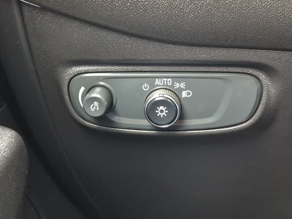Used 2023 Chevrolet Equinox LT AWD/4WD image 18