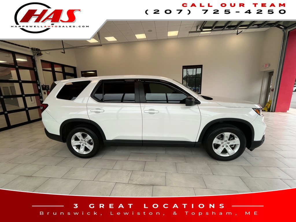 Used 2023 Honda Pilot LX image 6