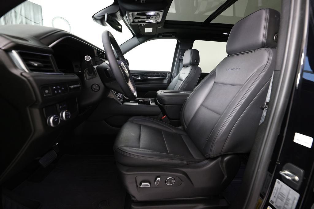 Used 2024 GMC Yukon Denali RWD image 17