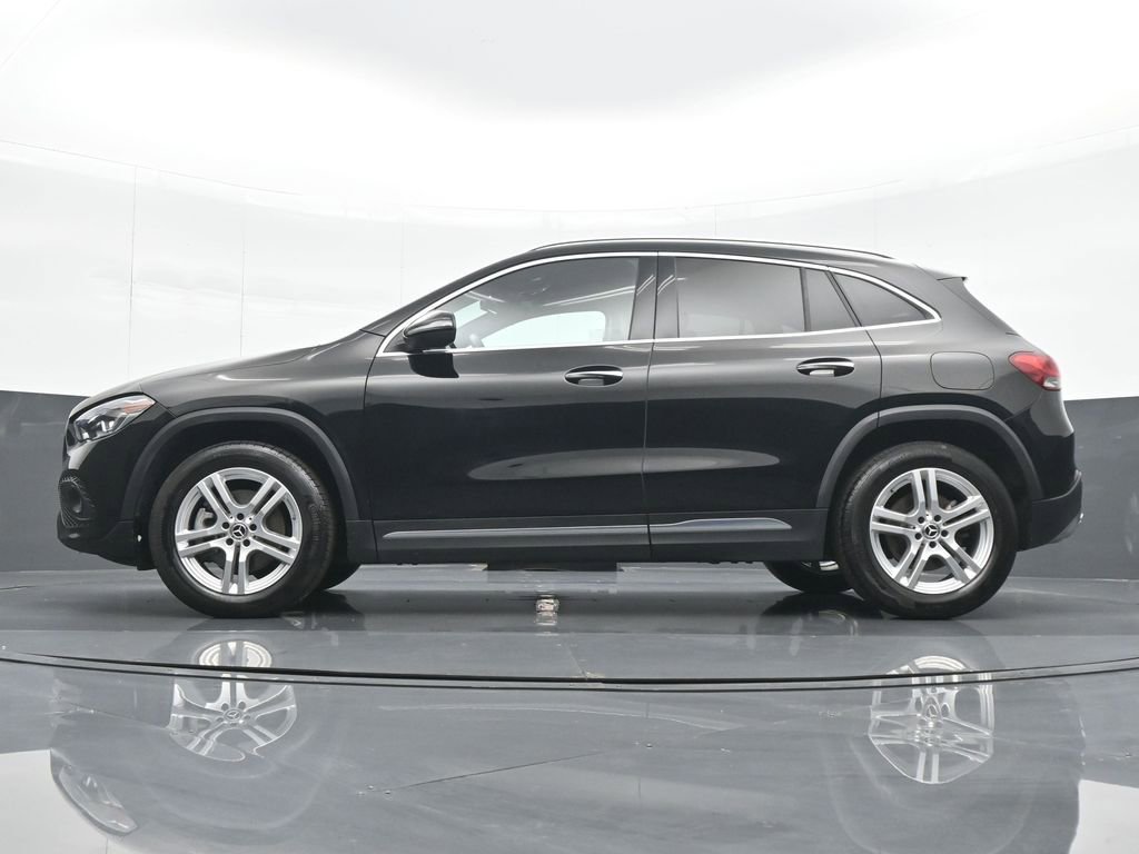 Used 2023 Mercedes-Benz GLA 250 4MATIC w/ Premium Package image 10