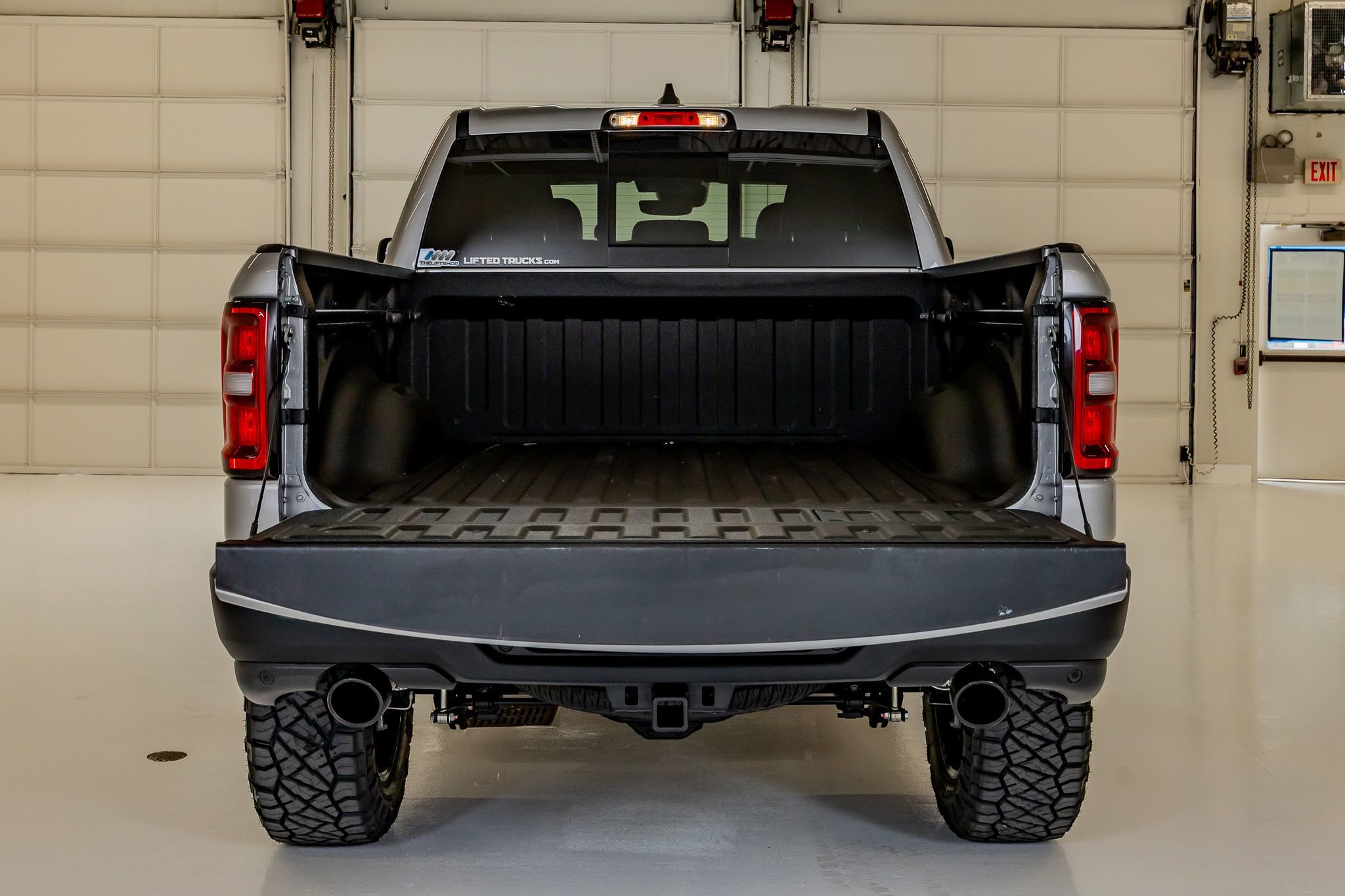 Used 2025 RAM 1500 Rebel w/ Rebel Level 2 Equipment Group AWD/4WD image 9