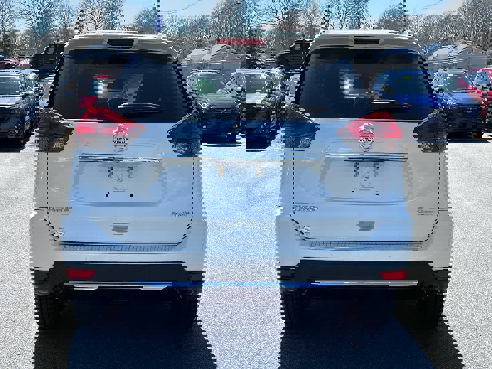 Used 2017 Nissan Rogue SL w/ SL Premium Package image 6