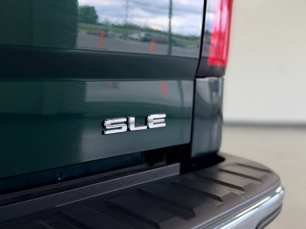 Used 2015 GMC Sierra 1500 SLE w/ SLE Convenience Package AWD/4WD image 29