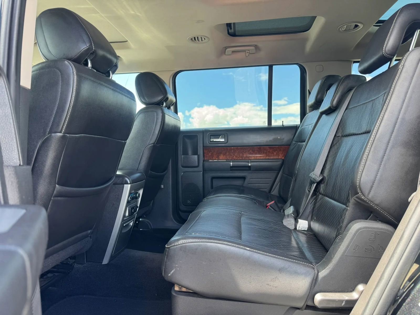 Used 2011 Ford Flex Limited image 23