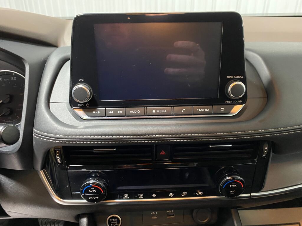 Used 2021 Nissan Rogue SV AWD/4WD image 11