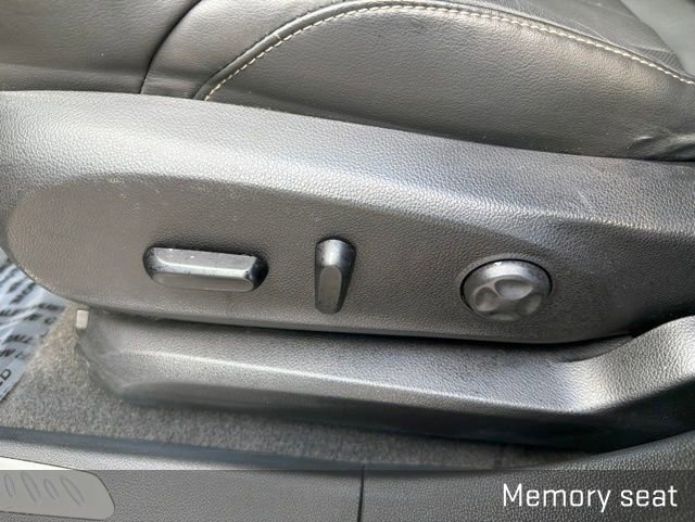Used 2017 Buick Envision Premium w/ Driver Confidence Package AWD/4WD image 30