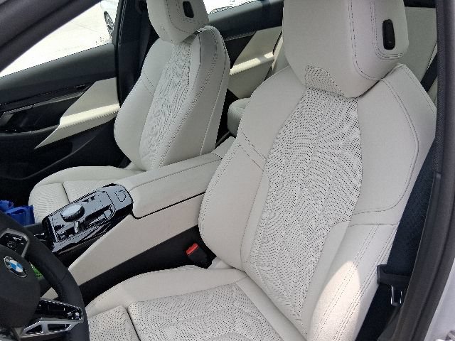 New 2026 BMW 530i w/ M Sport Package RWD image 15