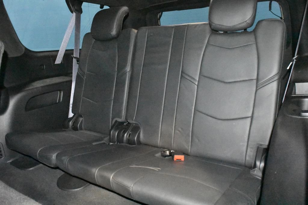 Used 2016 Cadillac Escalade ESV Platinum AWD/4WD image 19