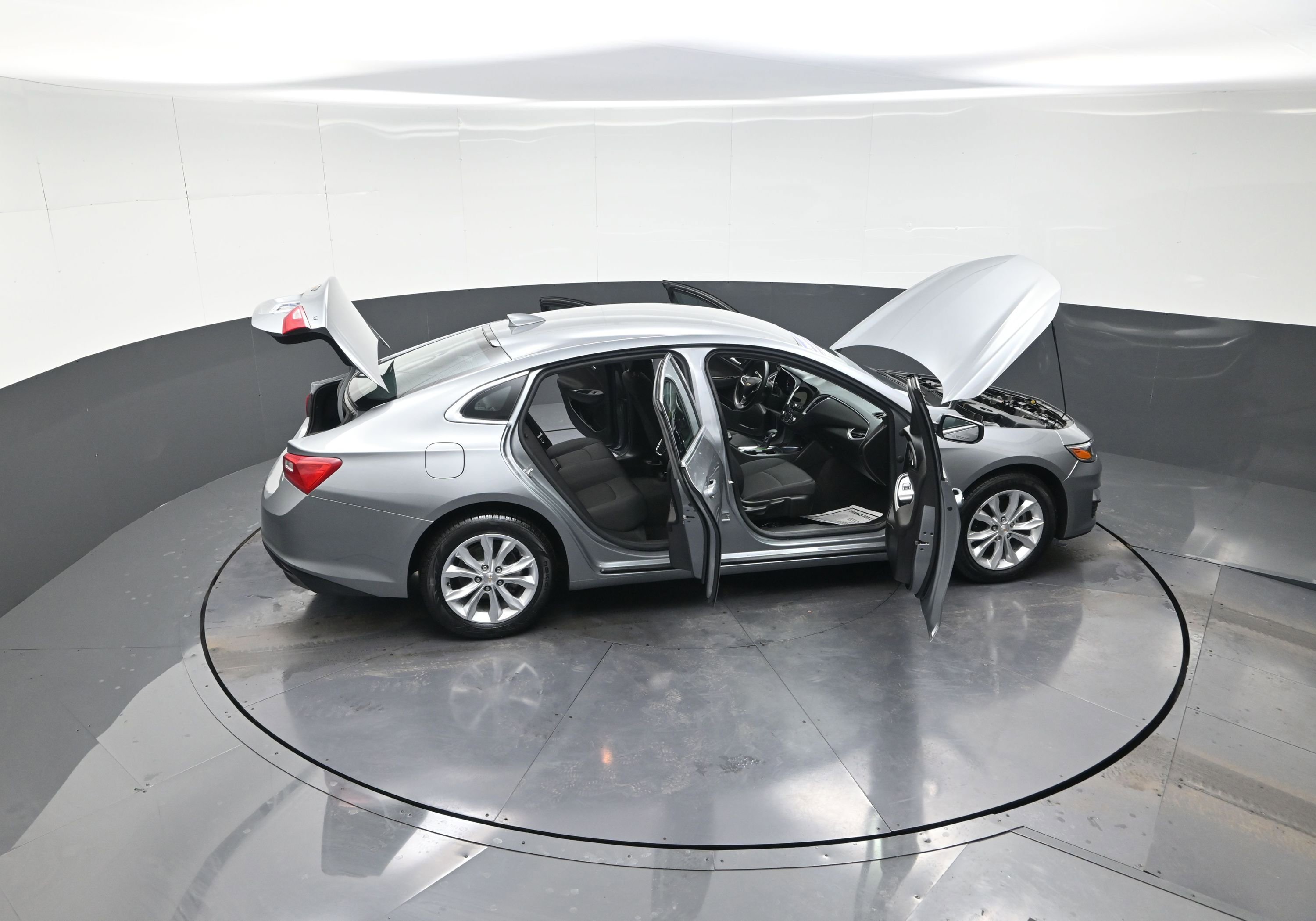 Used 2024 Chevrolet Malibu LT image 14