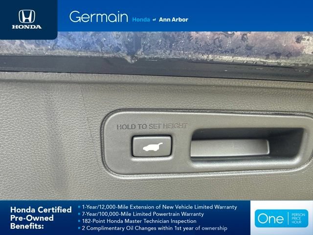 Certified 2025 Honda Pilot Touring image 14
