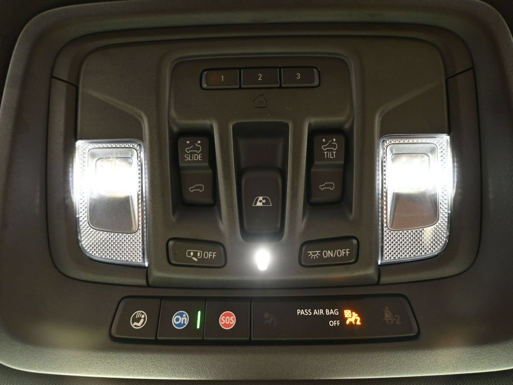 Used 2020 Chevrolet Silverado 1500 High Country AWD/4WD image 41