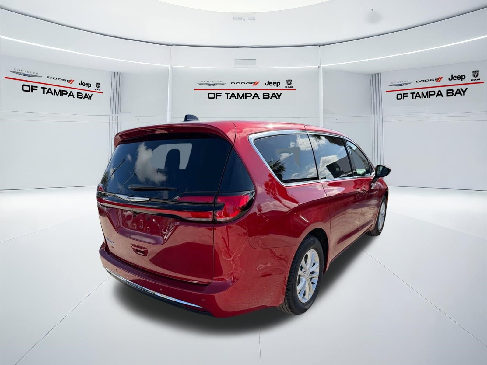 New 2026 Chrysler Pacifica Select FWD image 6