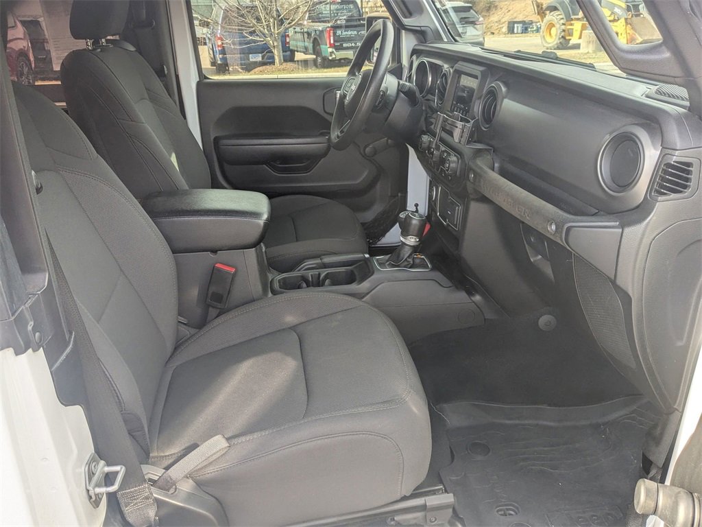 Used 2022 Jeep Wrangler Sport image 28