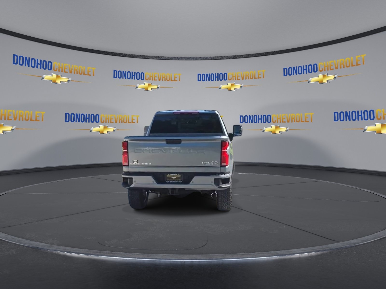 New 2026 Chevrolet Silverado 2500 High Country w/ Z71 Off-Road Package AWD/4WD image 6