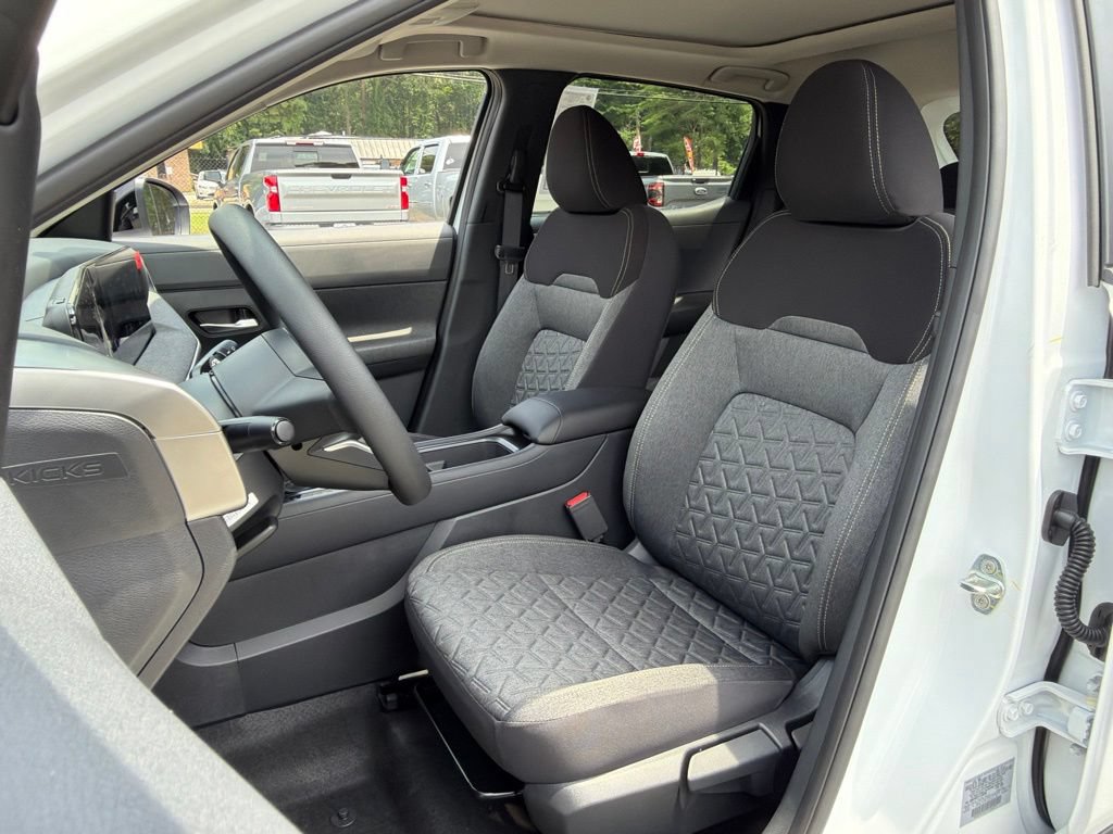 New 2026 Nissan Kicks SV w/ SV Premium Package AWD/4WD image 16