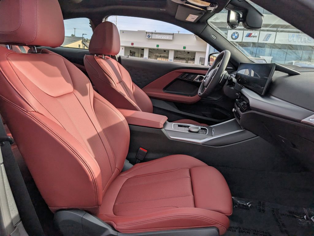 Used 2026 BMW 230i xDrive Coupe w/ Premium Package image 19