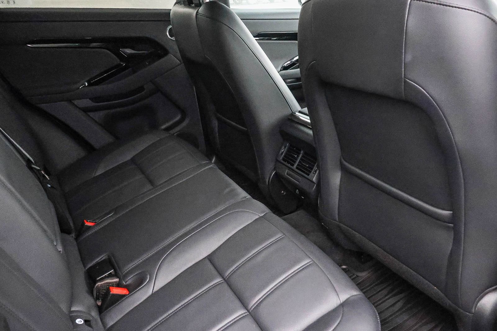 Used 2025 Land Rover Range Rover Evoque S image 20