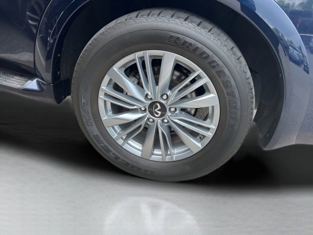 Used 2024 INFINITI QX80 Luxe image 8