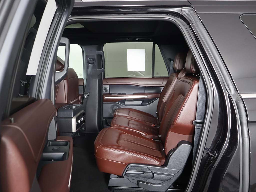 Used 2024 Ford Expedition Max Limited image 35