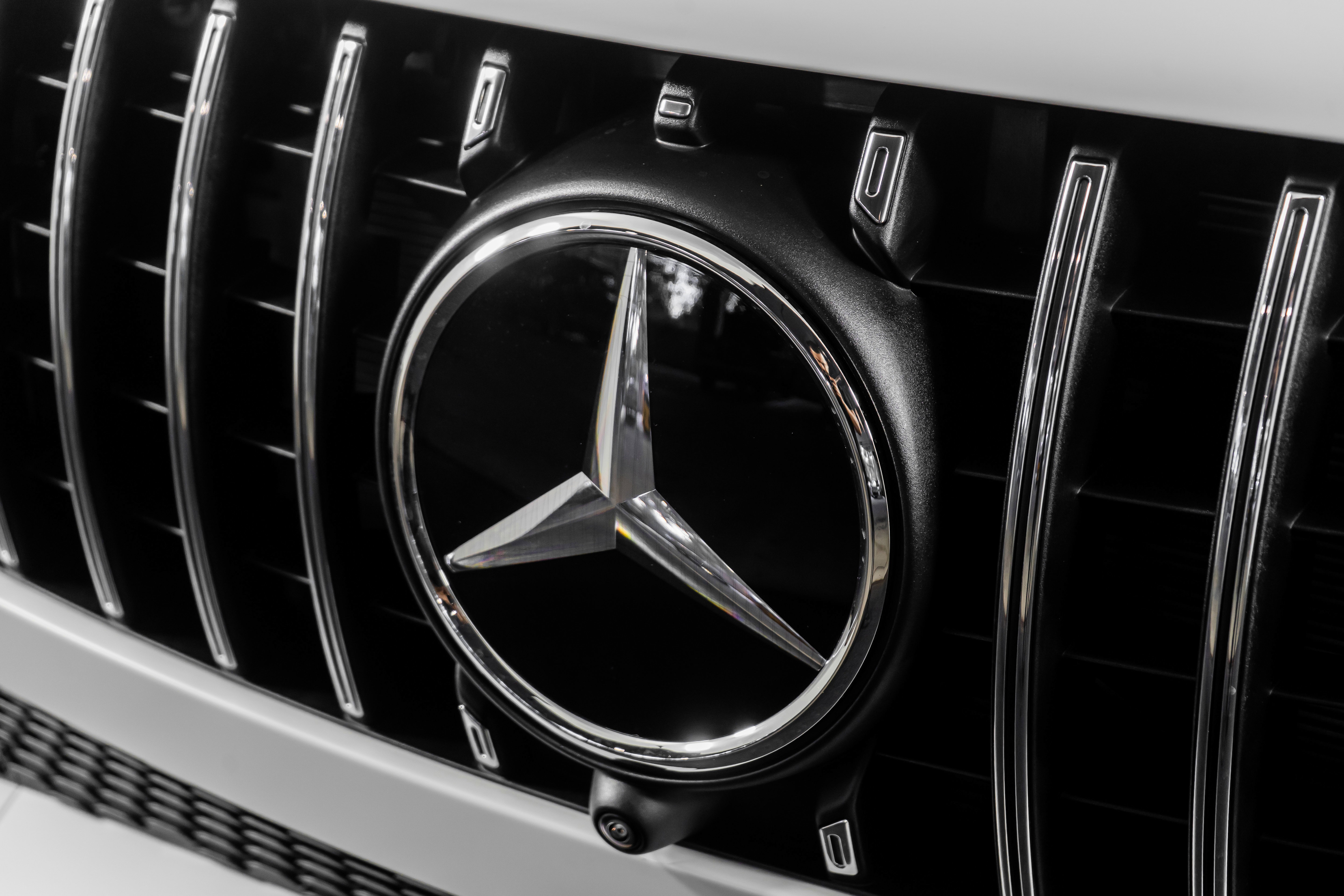 Used 2025 Mercedes-Benz GLE 63 AMG S image 25