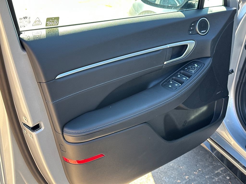 New 2025 Hyundai Sonata Limited image 10