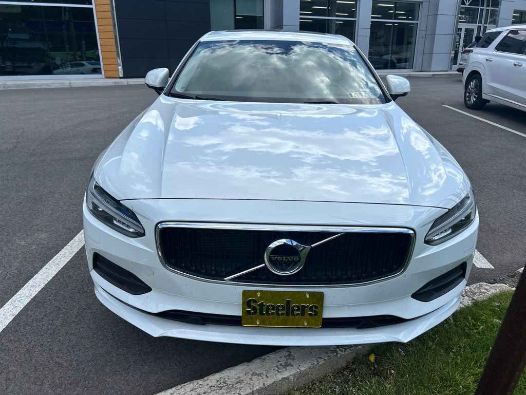 Used 2018 Volvo S90 T6 Momentum w/ Convenience Package AWD/4WD image 2