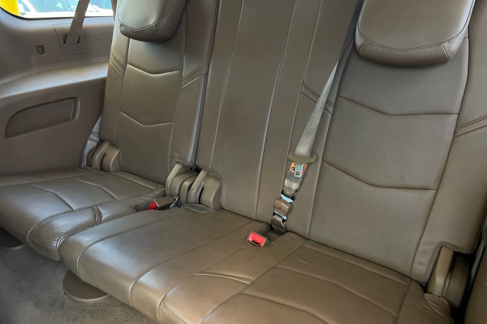 Used 2016 Cadillac Escalade ESV Platinum AWD/4WD image 17