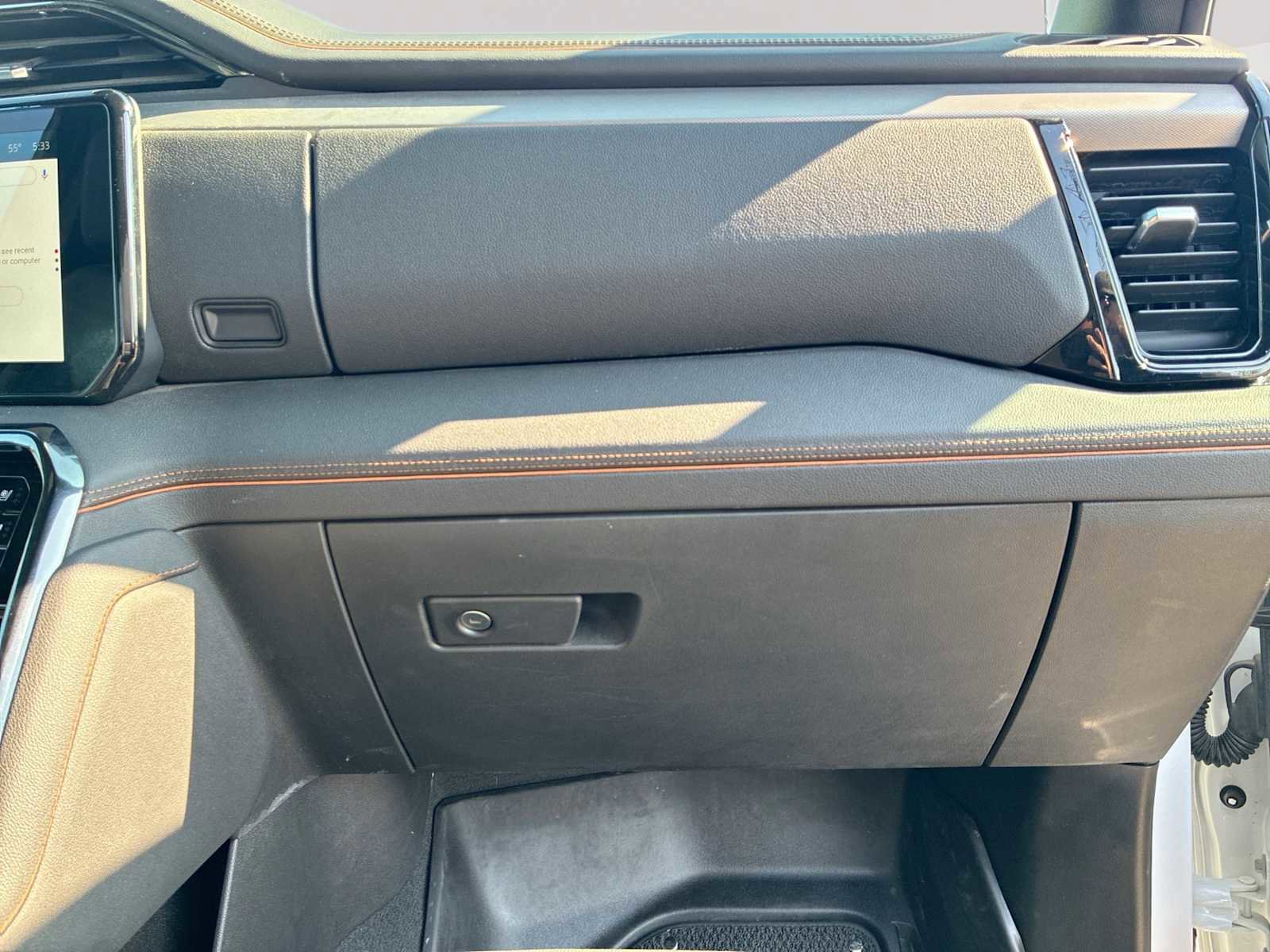 Certified 2022 GMC Sierra 1500 AT4 w/ AT4 Premium Package image 29