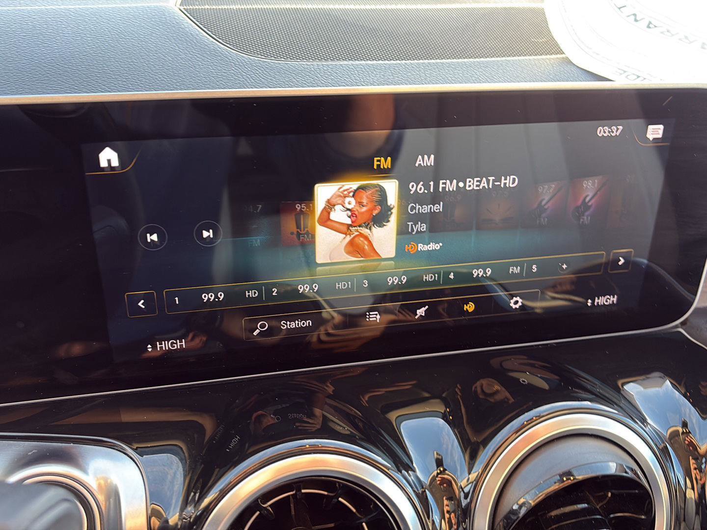 Used 2020 Mercedes-Benz GLB 250 4MATIC image 18