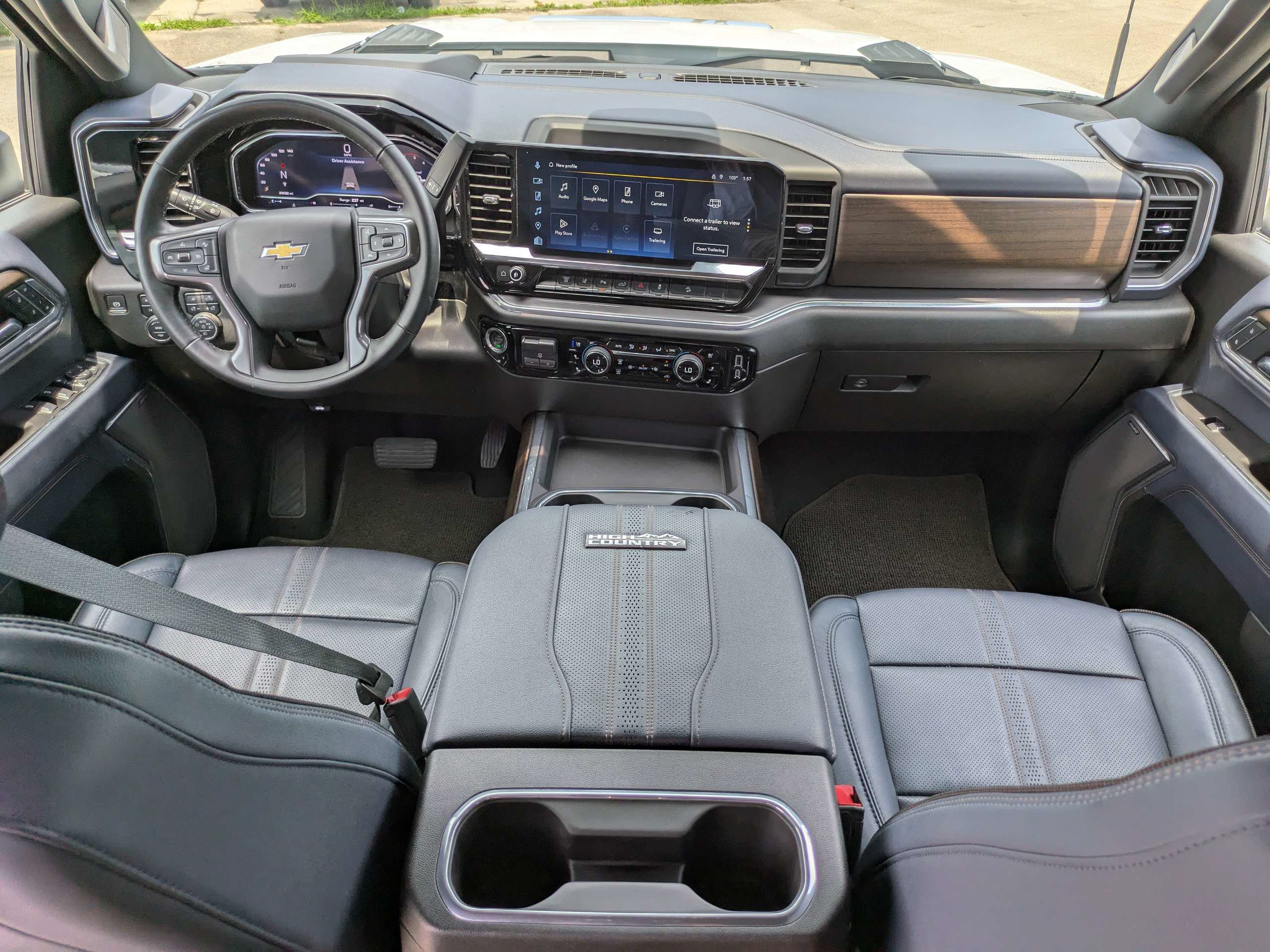 Used 2025 Chevrolet Silverado 3500 High Country w/ High Country Premium Package AWD/4WD image 15