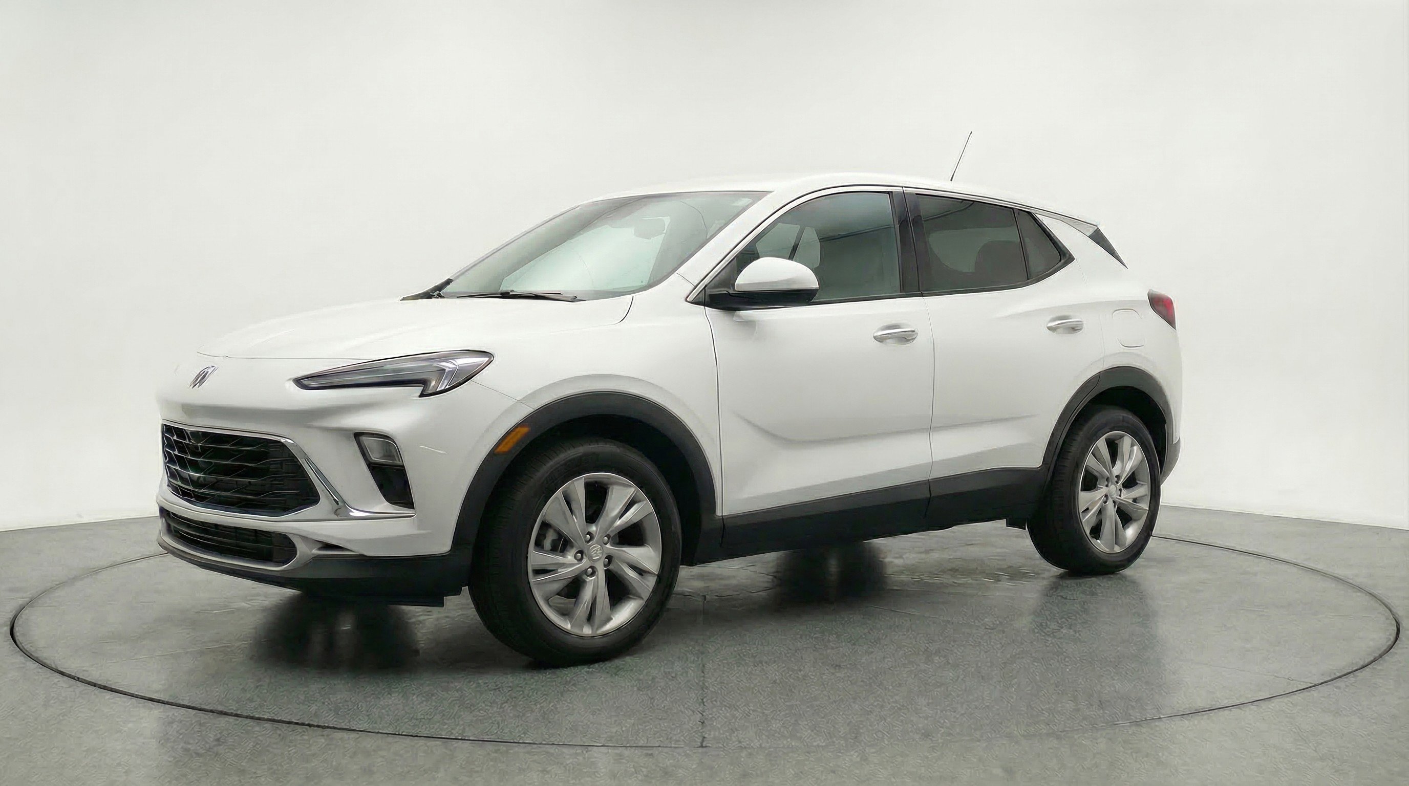 Used 2025 Buick Encore GX Preferred image 3