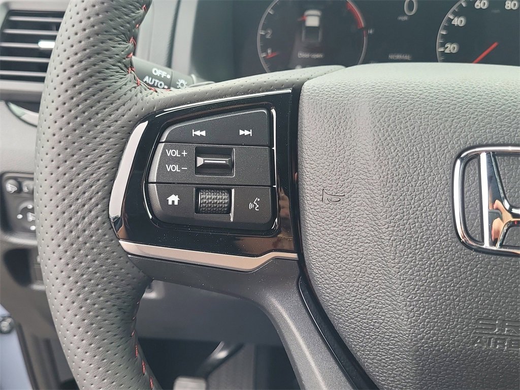 New 2026 Honda Ridgeline Black Edition image 11