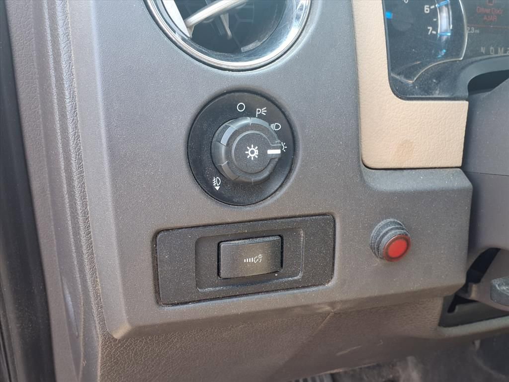 Used 2014 Ford F150 XLT w/ Equipment Group 302A Luxury image 22
