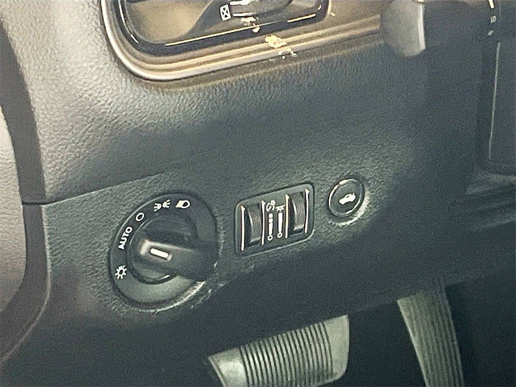 Used 2023 Dodge Challenger GT image 10