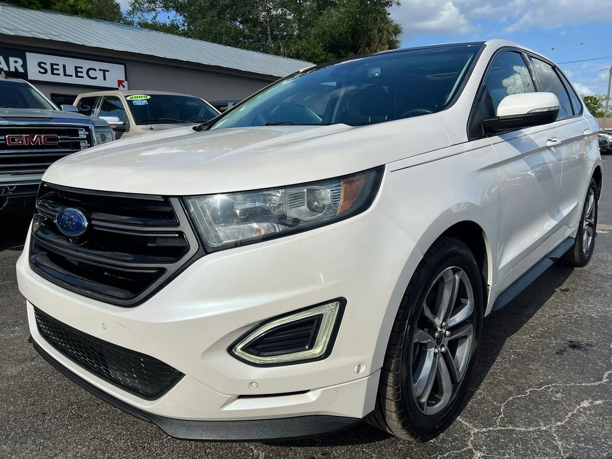 Used 2015 Ford Edge Sport w/ Equipment Group 401A image 2